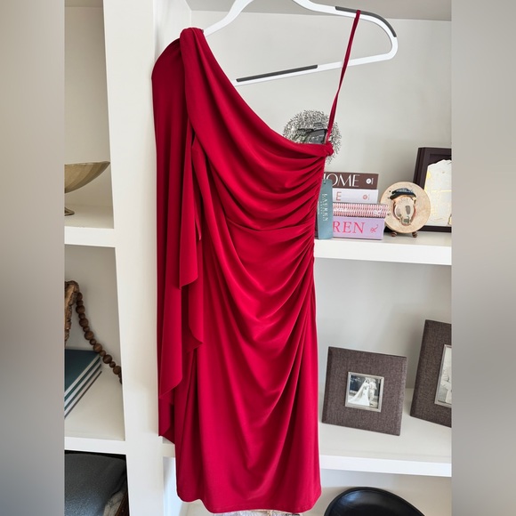 Ralph Lauren One-Shoulder cape for,Al Dress in Vibrant Red - Picture 5 of 10